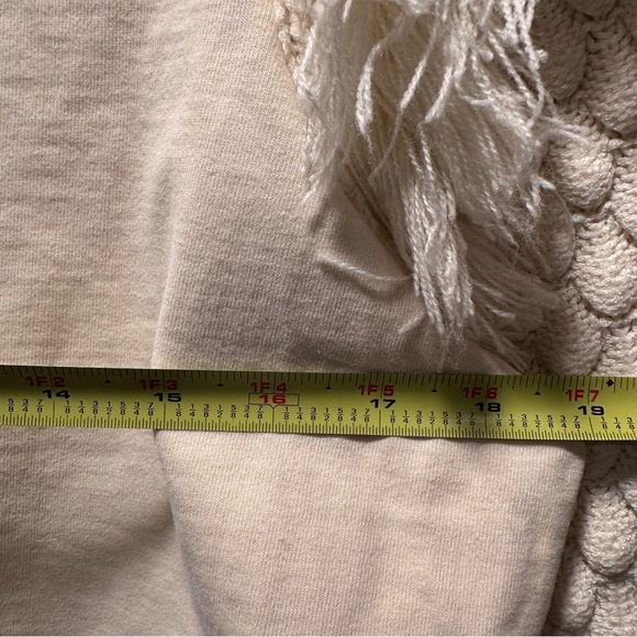 Anthropologie DOLAN Woman's Ivory Fringed Sweater in Cream Medium EUC - Picture 15 of 16